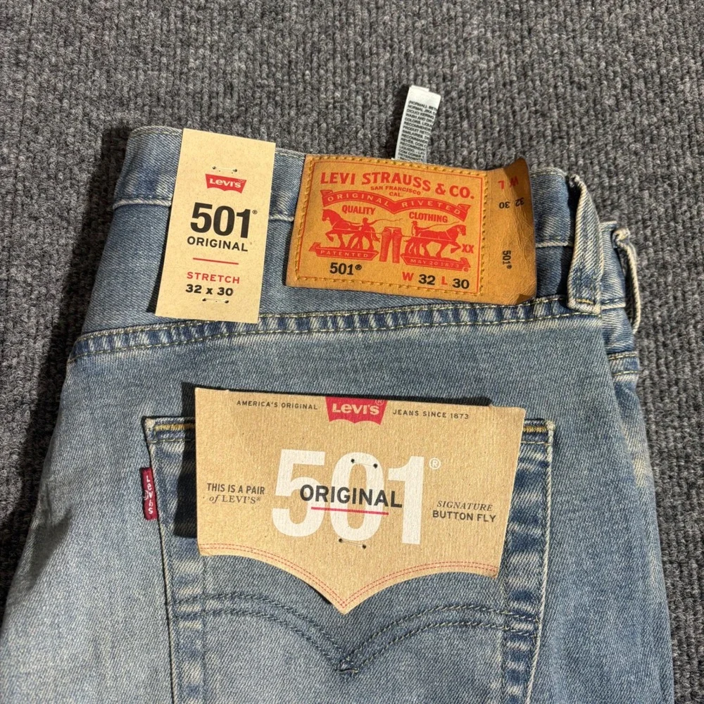 Levis 501 Original Fit Stretch Mens Jeans 32x30 Light Wash Blue Denim Button Fly